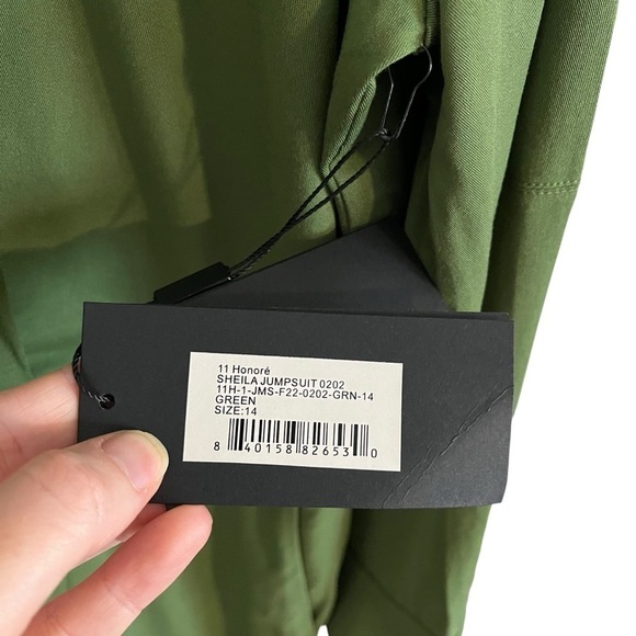 11 HONORE Sheila Notched Collar Long Sleeve Utility Jumpsuit - Picture 8 of 11